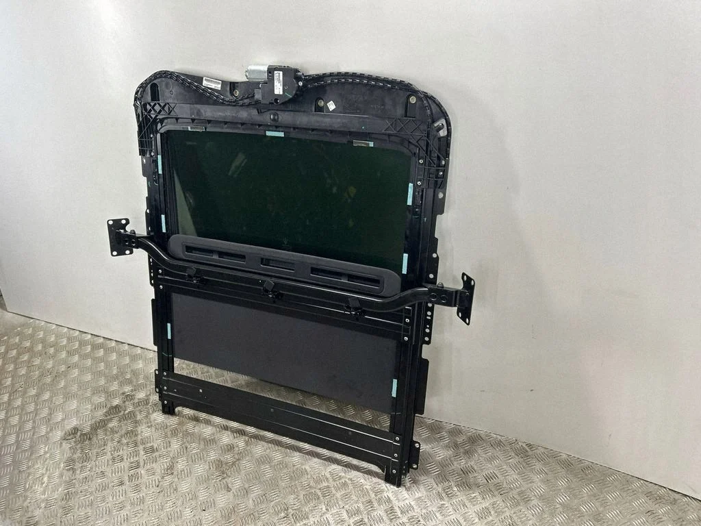 Techo solar Maserati Ghibli 2014 OEM 06701415940 image 6