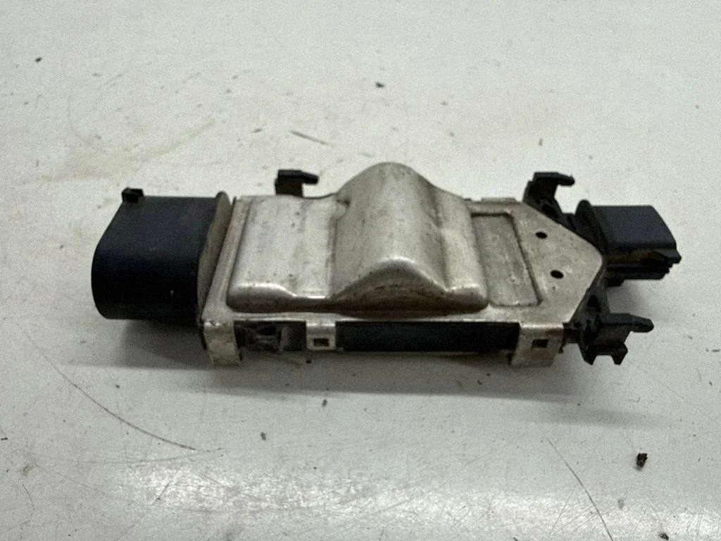Jeep Cherokee KL Ventoinha Relé 1137328793 image 4