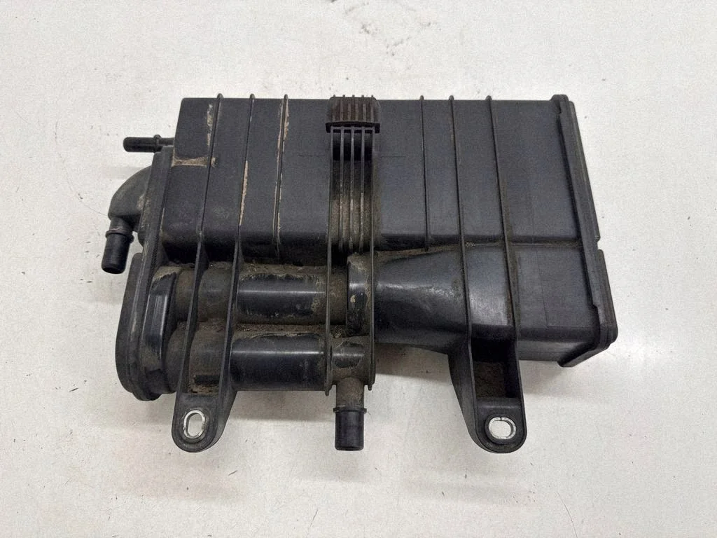 BMW F44 2020 Filtre à charbon 7300490 image 4
