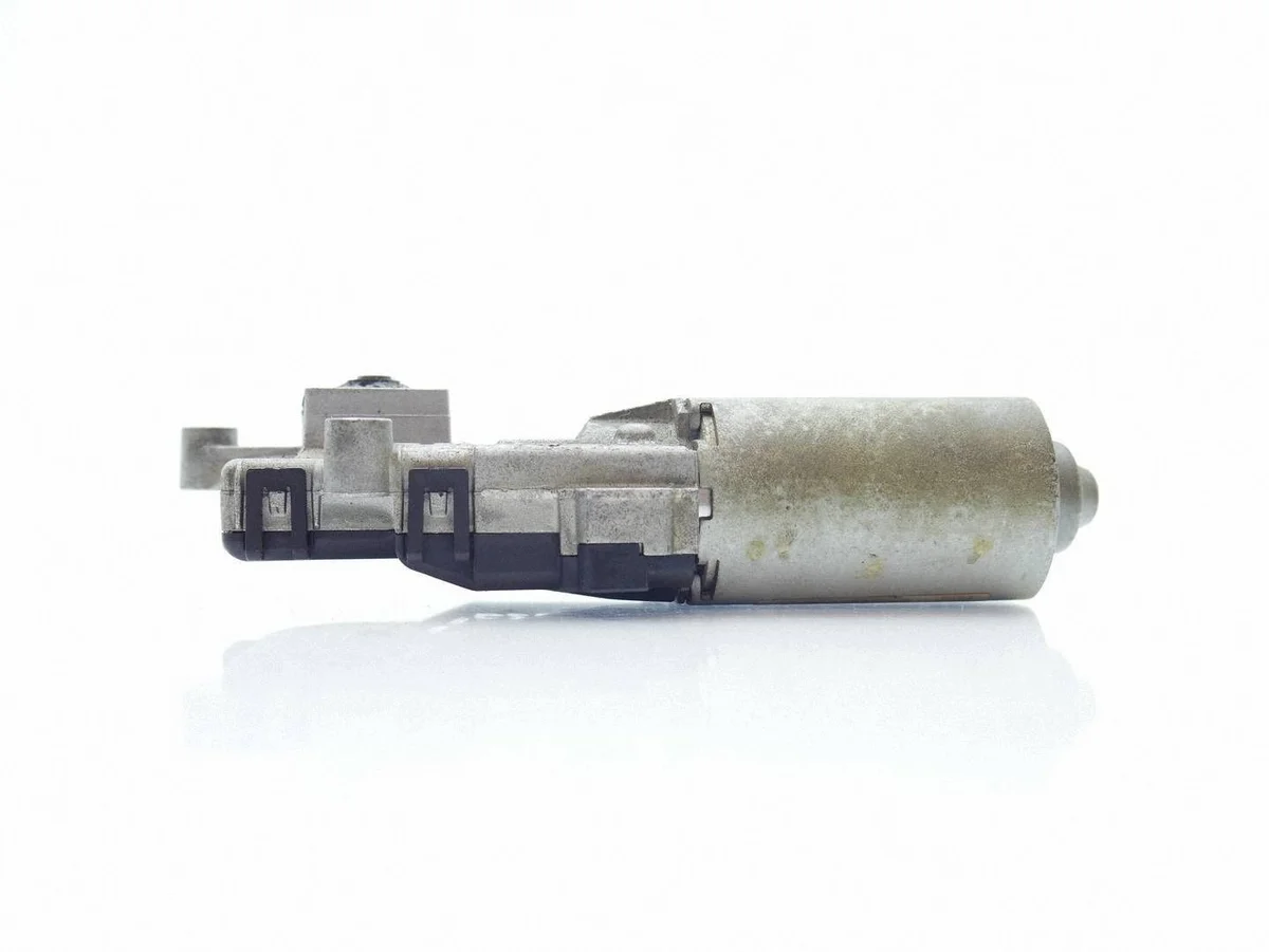 BMW E91 E61 E83 E53 E70 Sunroof Motor image 3