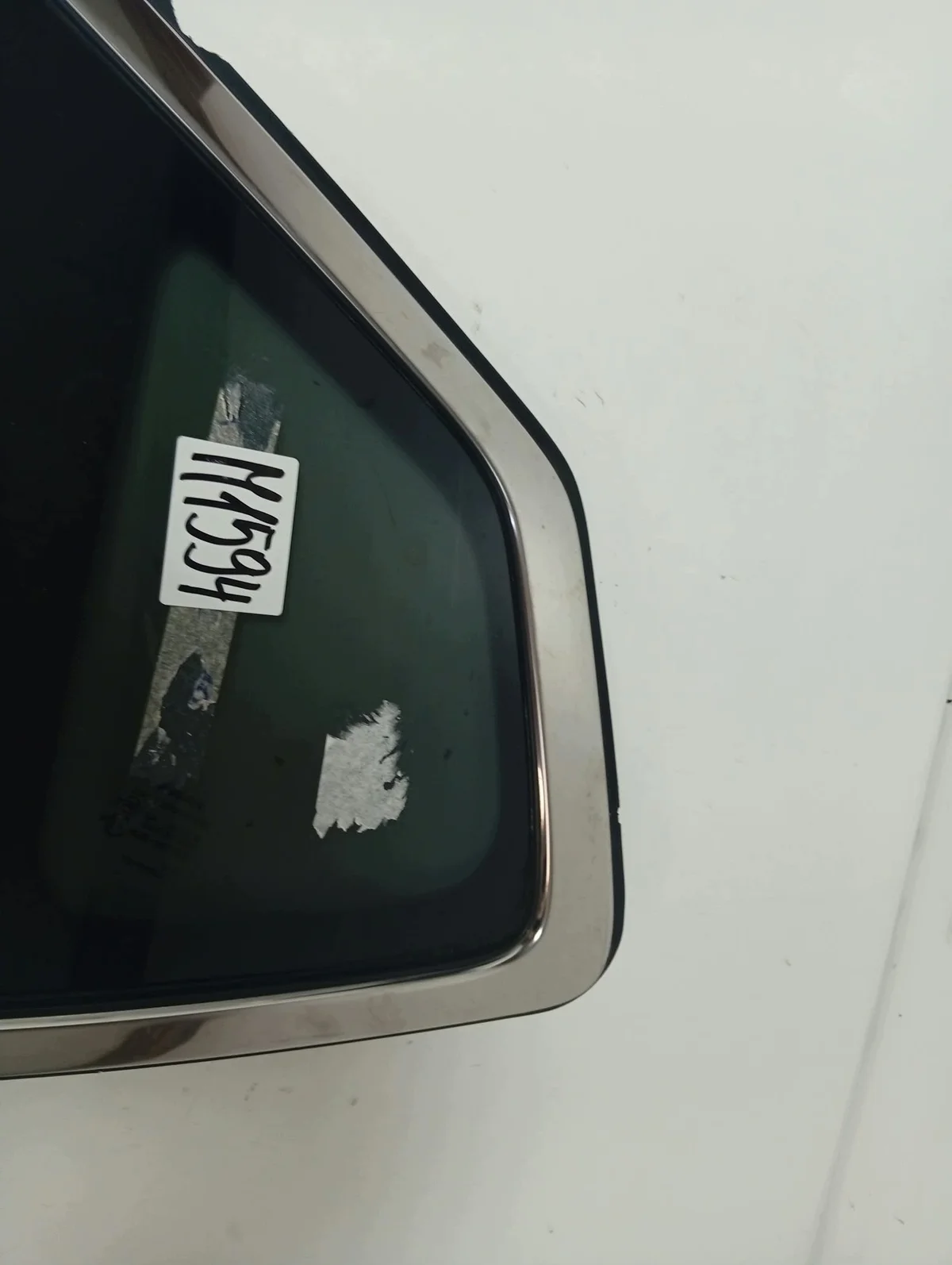 Nissan X-Trail T32 achterportierglas links image 5