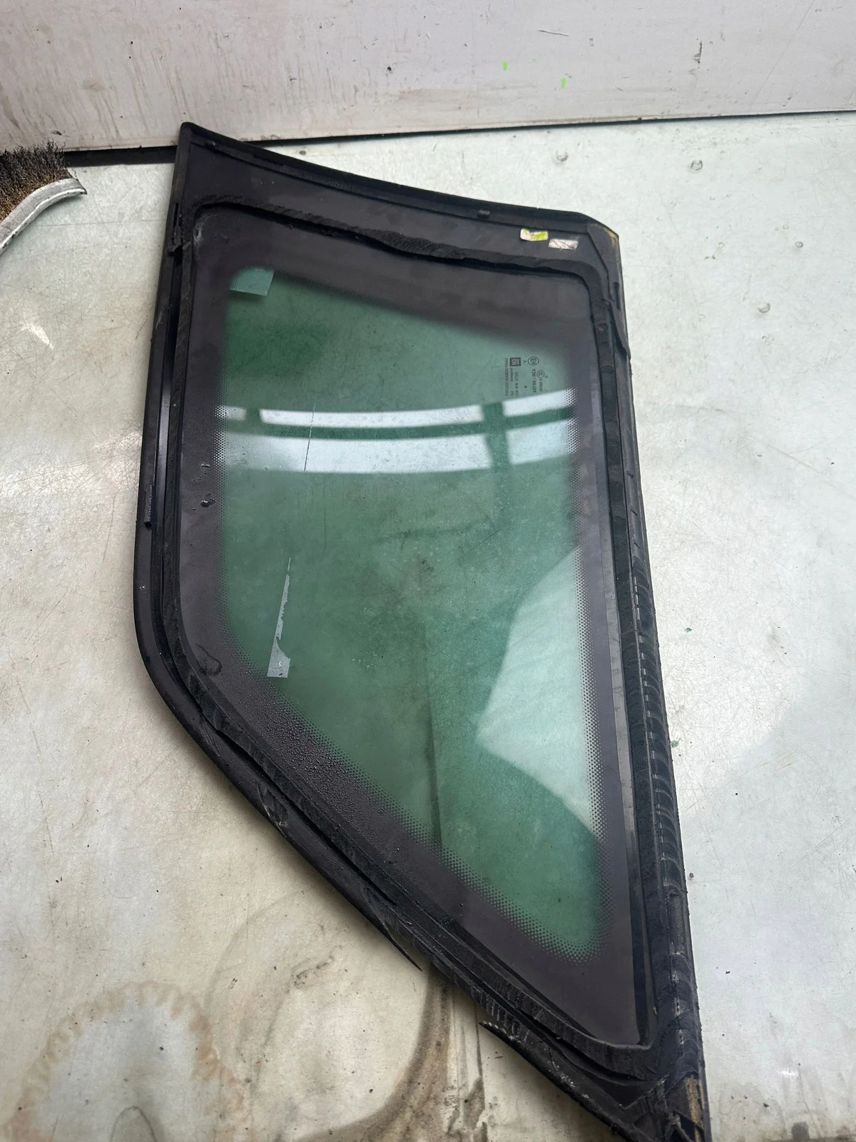 Opel Astra H Bakruta Vänster image 3