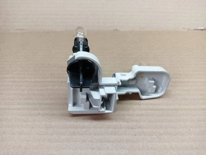 Feu arrière gauche VW Golf VII Kombi image 3