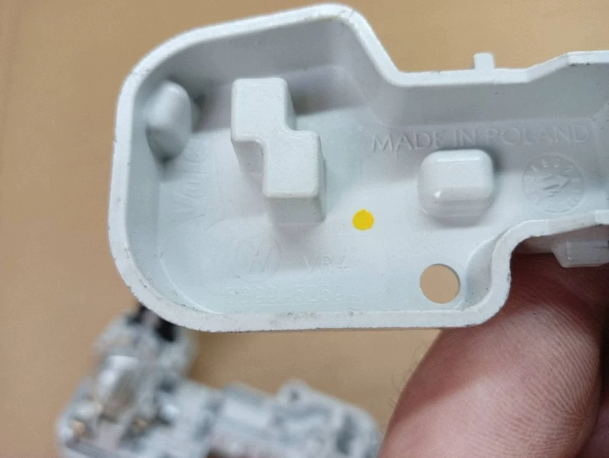 Feu arrière gauche VW Golf VII Kombi image 6