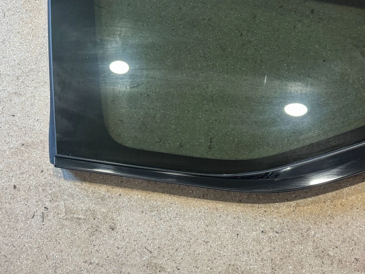 Cristal Lateral Kia EV9 Izquierdo OEM 87810DO300 image 3