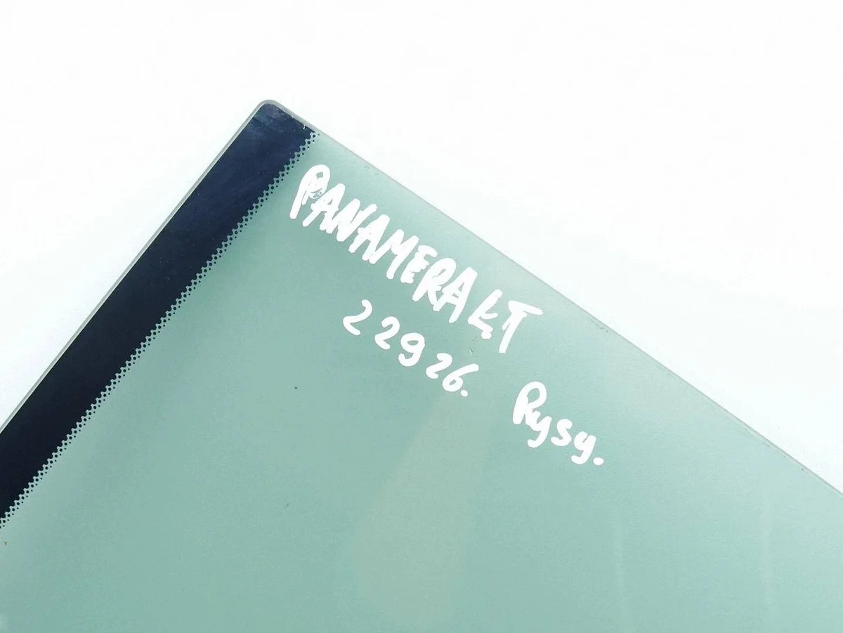 Porsche Panamera 970 Fenster Links Hinten thumbnail 4
