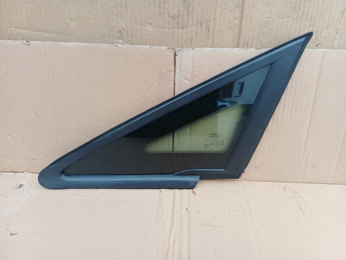 Ford B-Max 12- Triângulo Vidro Porta Esquerda