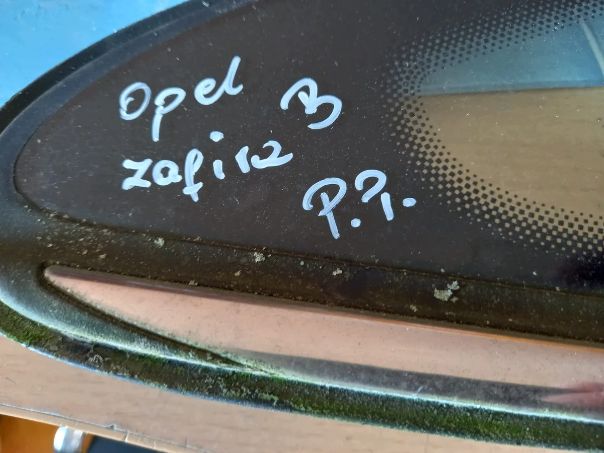 Opel Zafira B Triángulo Ventanilla Izq/Der image 7