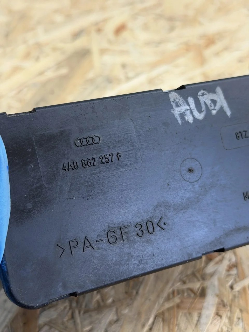 Audi Central Locking Pump 4A0862257F image 4