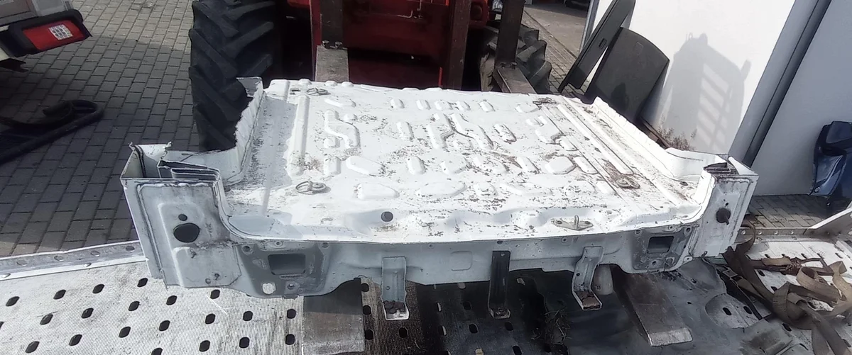 Opel Combo D bakre sidopanel, vänster image 2