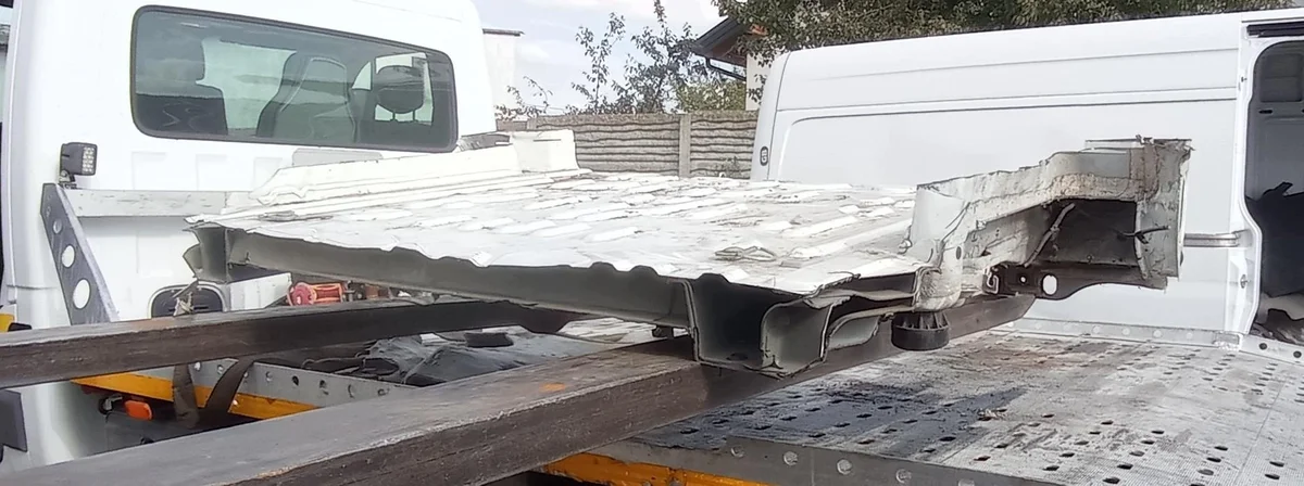 Opel Combo D bakre sidopanel, vänster image 4
