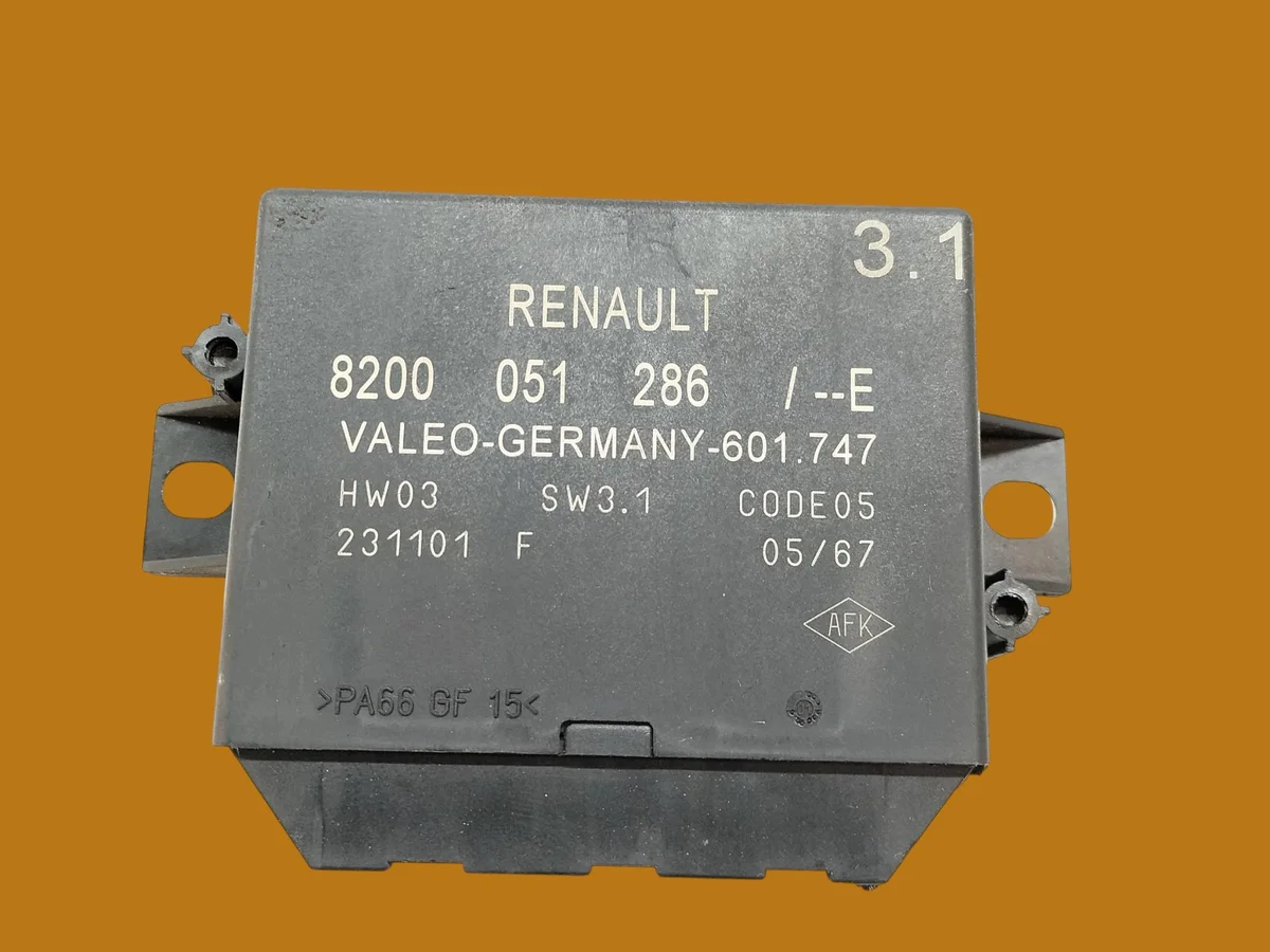 Módulo PDC 8200051286E Renault Laguna II