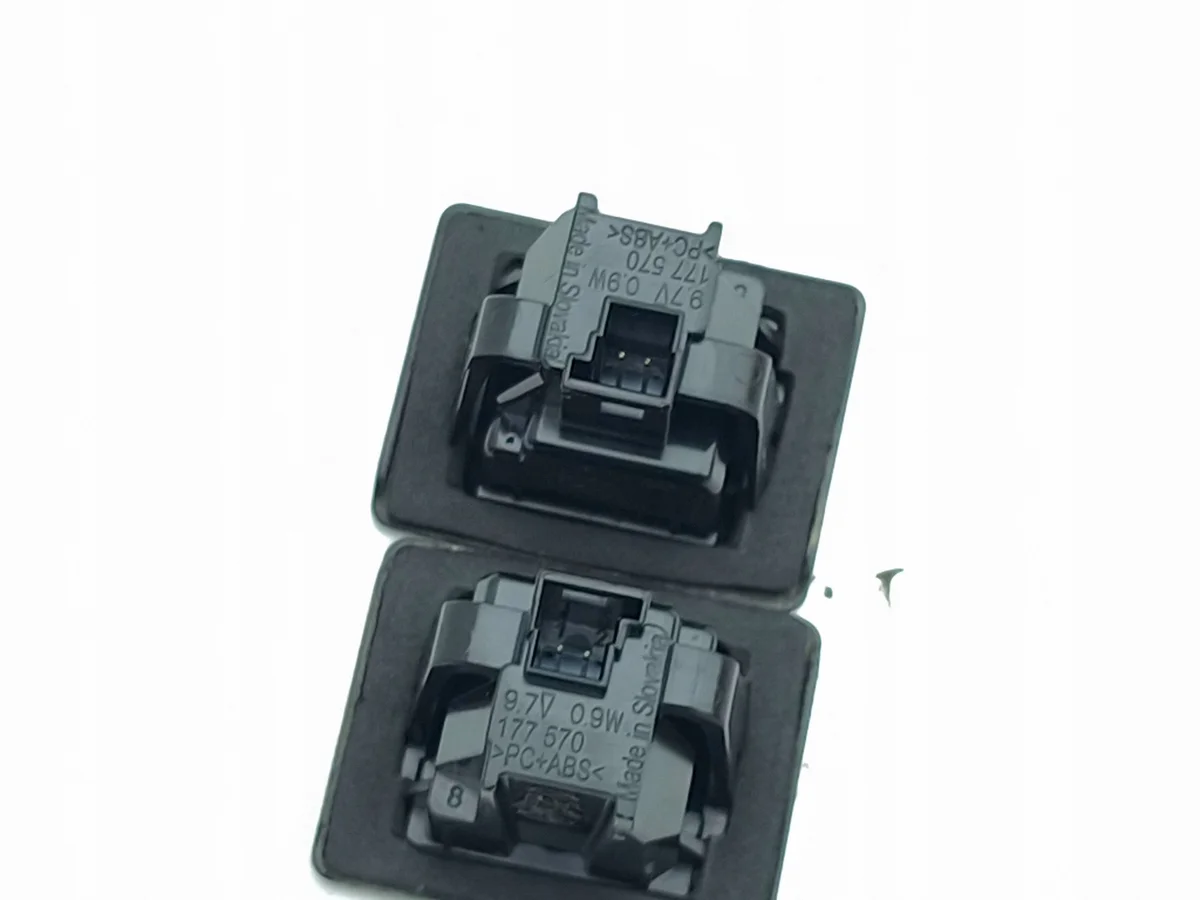 Kennzeichenleuchte Mercedes A0999061504 image 4