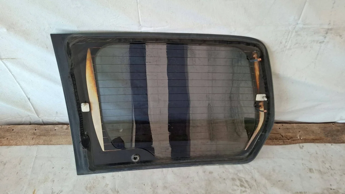 Fenster links hinten Partner III image 3