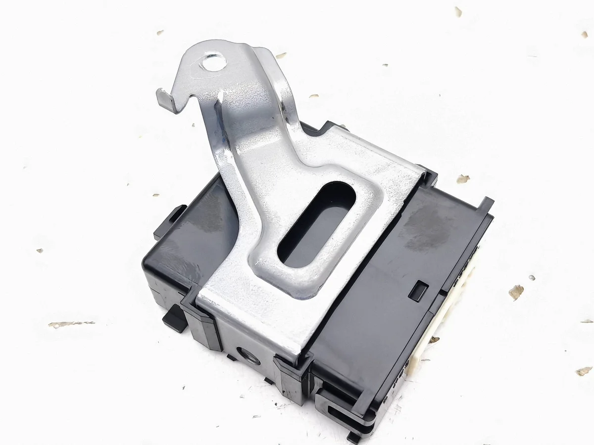 Toyota Corolla E210 Wiper Relay 8594012230 image 3