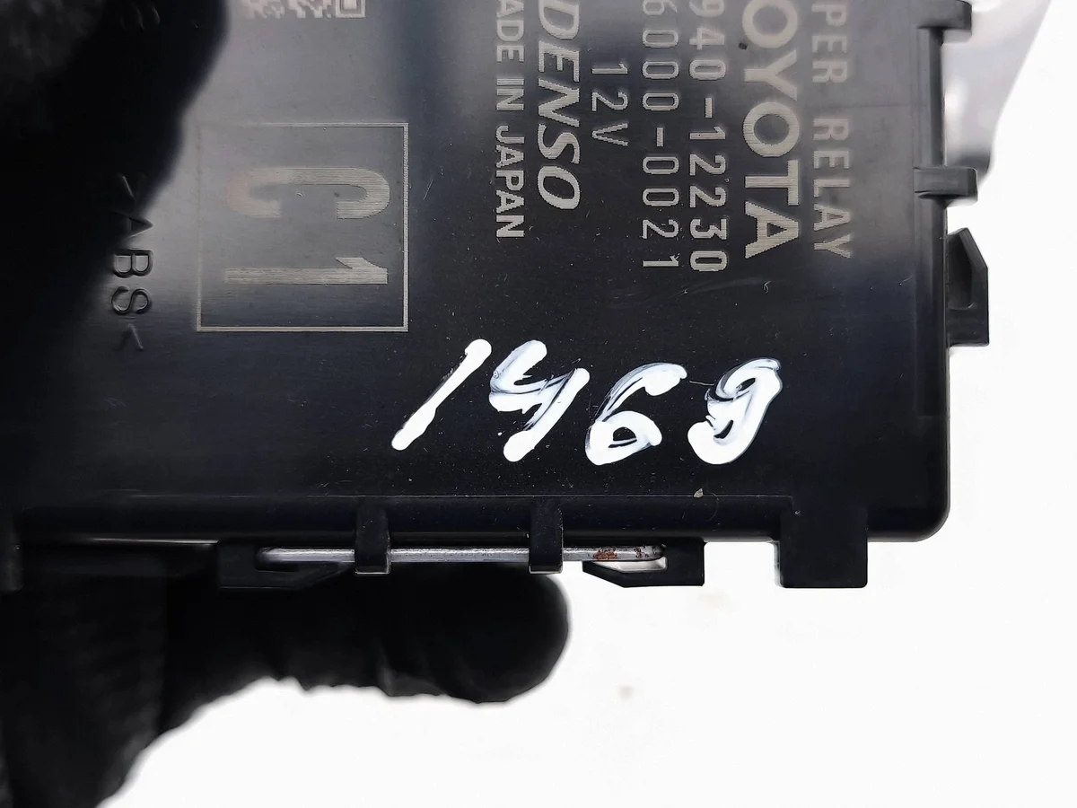 Toyota Corolla E210 Wiper Relay 8594012230 image 5