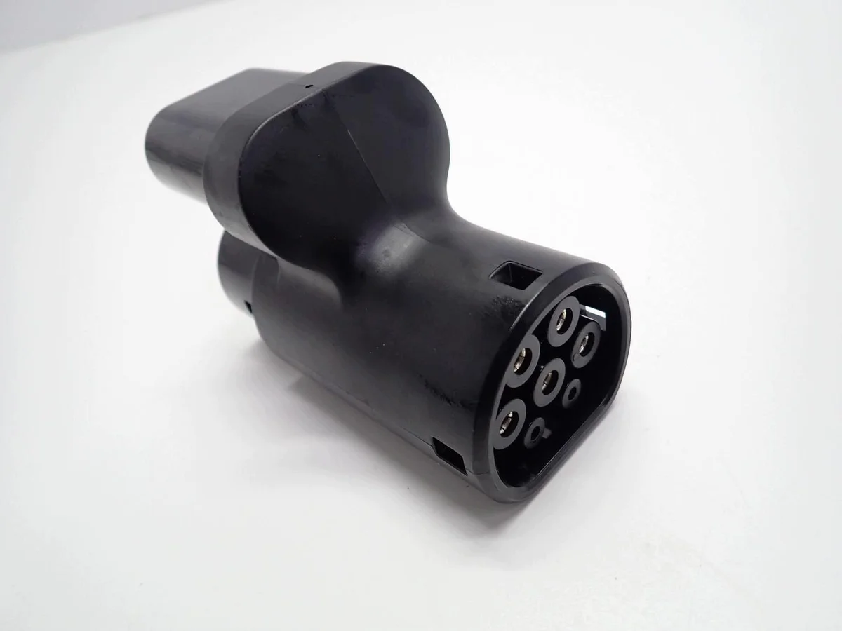 Prise câble de recharge Tesla Model S 1475211-00-C