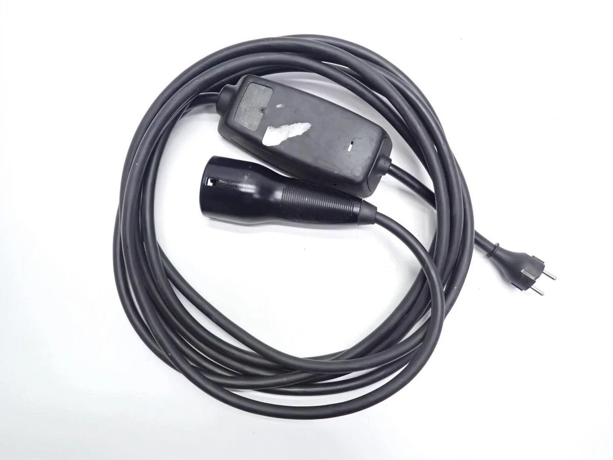 Ladebuchse Tesla Model S 1121254-00-E thumbnail 1