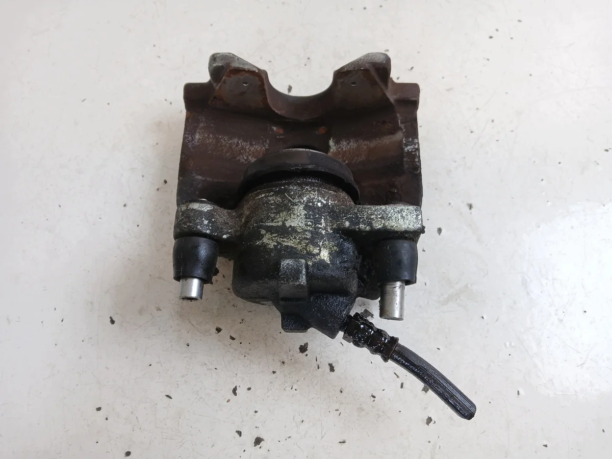 Renault Megane II Bremssattel links vorne image 5