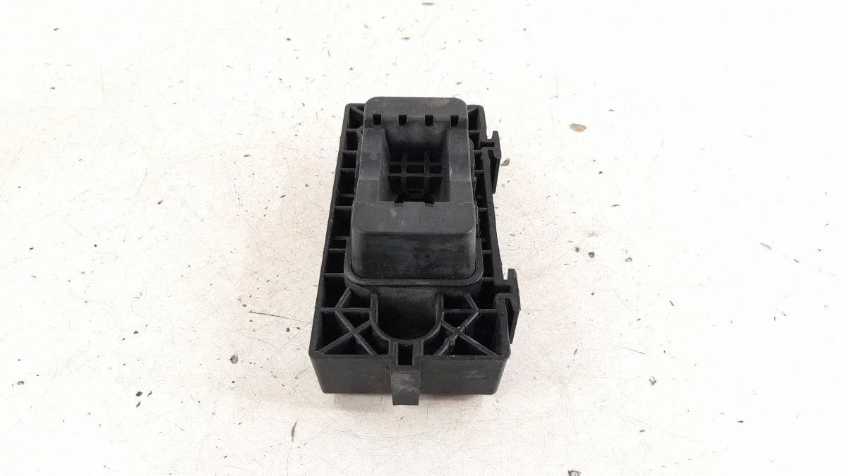 Gniazdo lewarka Mercedes GLE W166 A1666900334 image 3