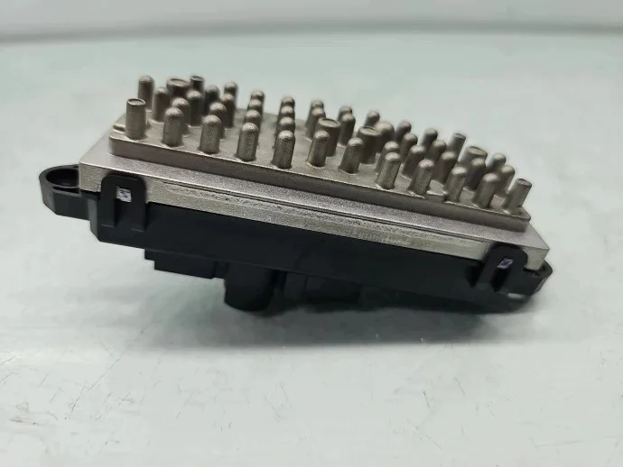 Gebläseregler VW Tiguan II 5WA907521 thumbnail 3