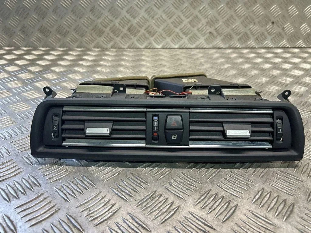 Luftdysor BMW 5 Touring F49209136