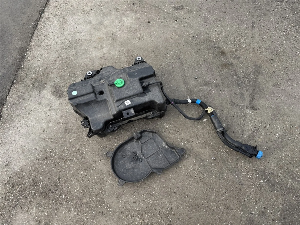 Depósito AdBlue Renault Trafic 2.0 DCI 204629323R