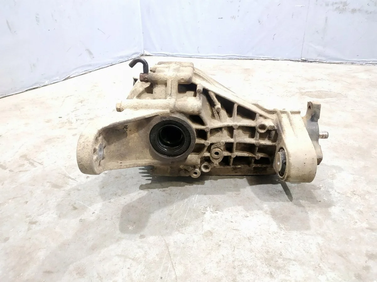Bakre differential Mercedes R W251 A1643501614 image 3