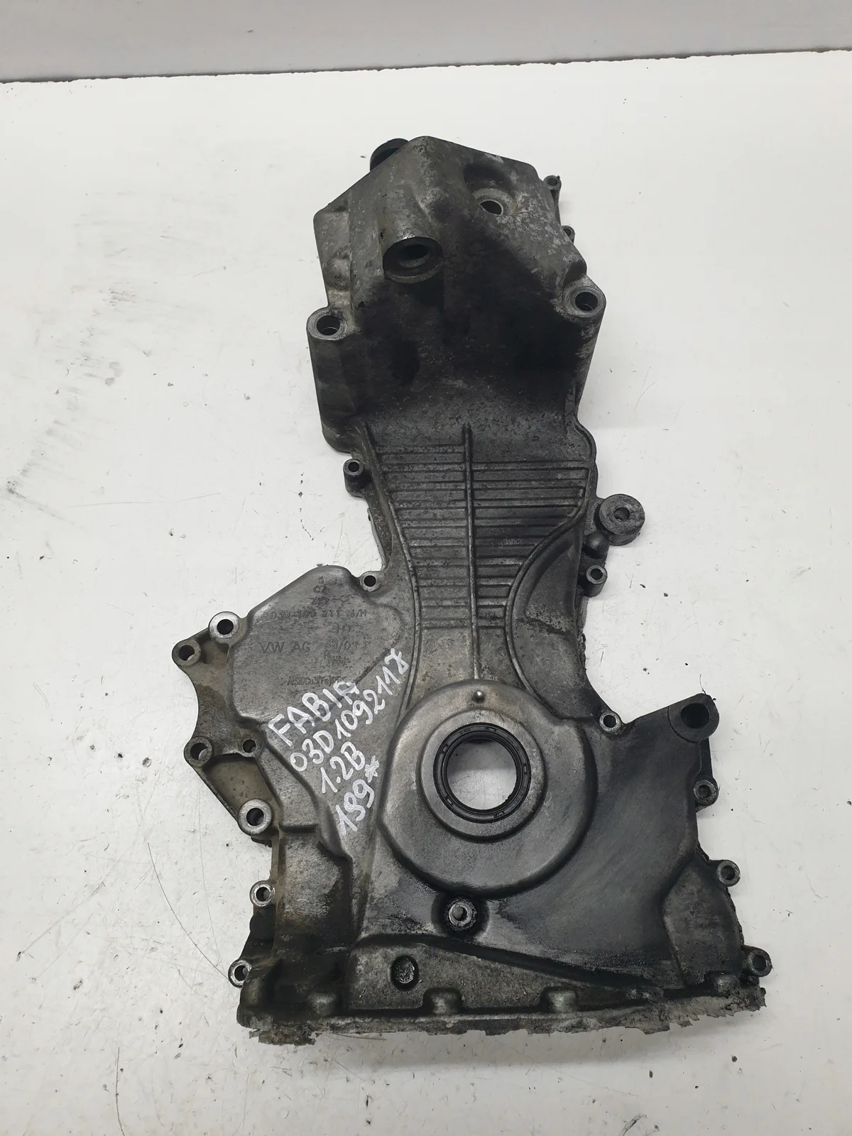 Zahnriemenabdeckung Skoda Fabia 1.2 03D109211J