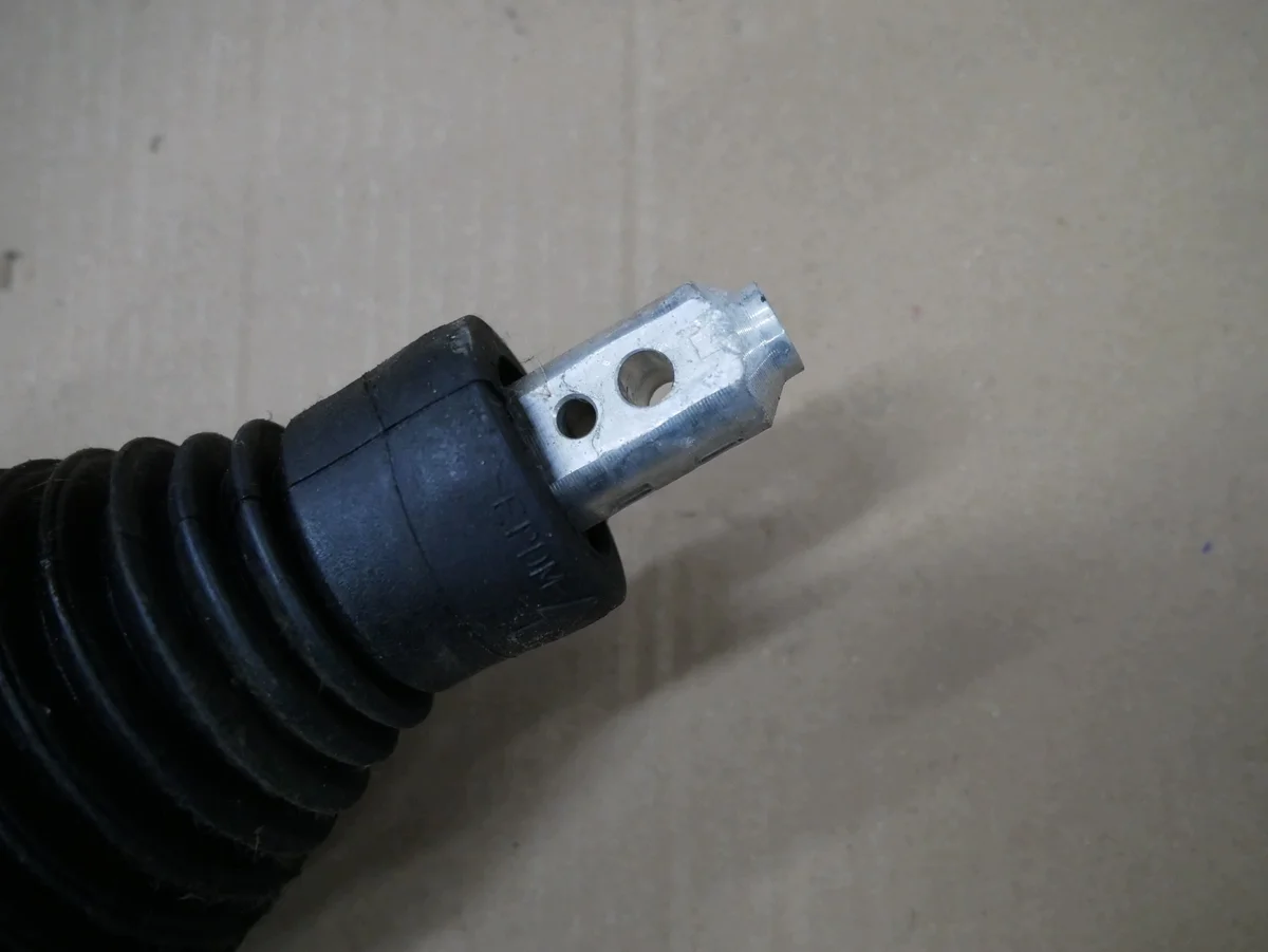 Mercedes W204 Lenksäulenkreuz gebraucht image 3