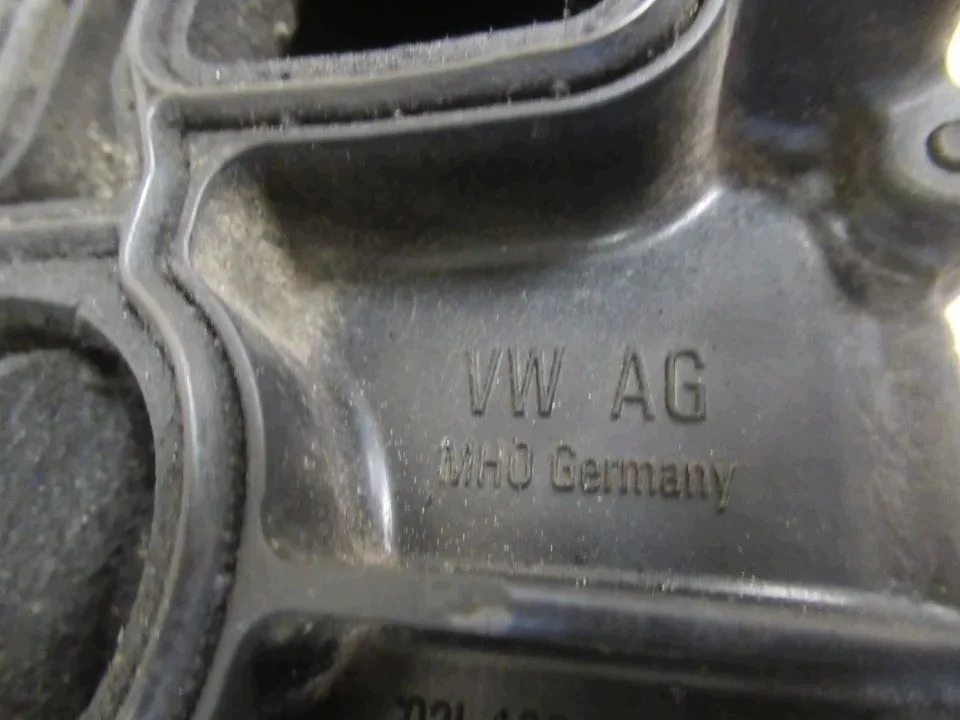 Saugrohr 2.0 TDI 03L129711E image 10