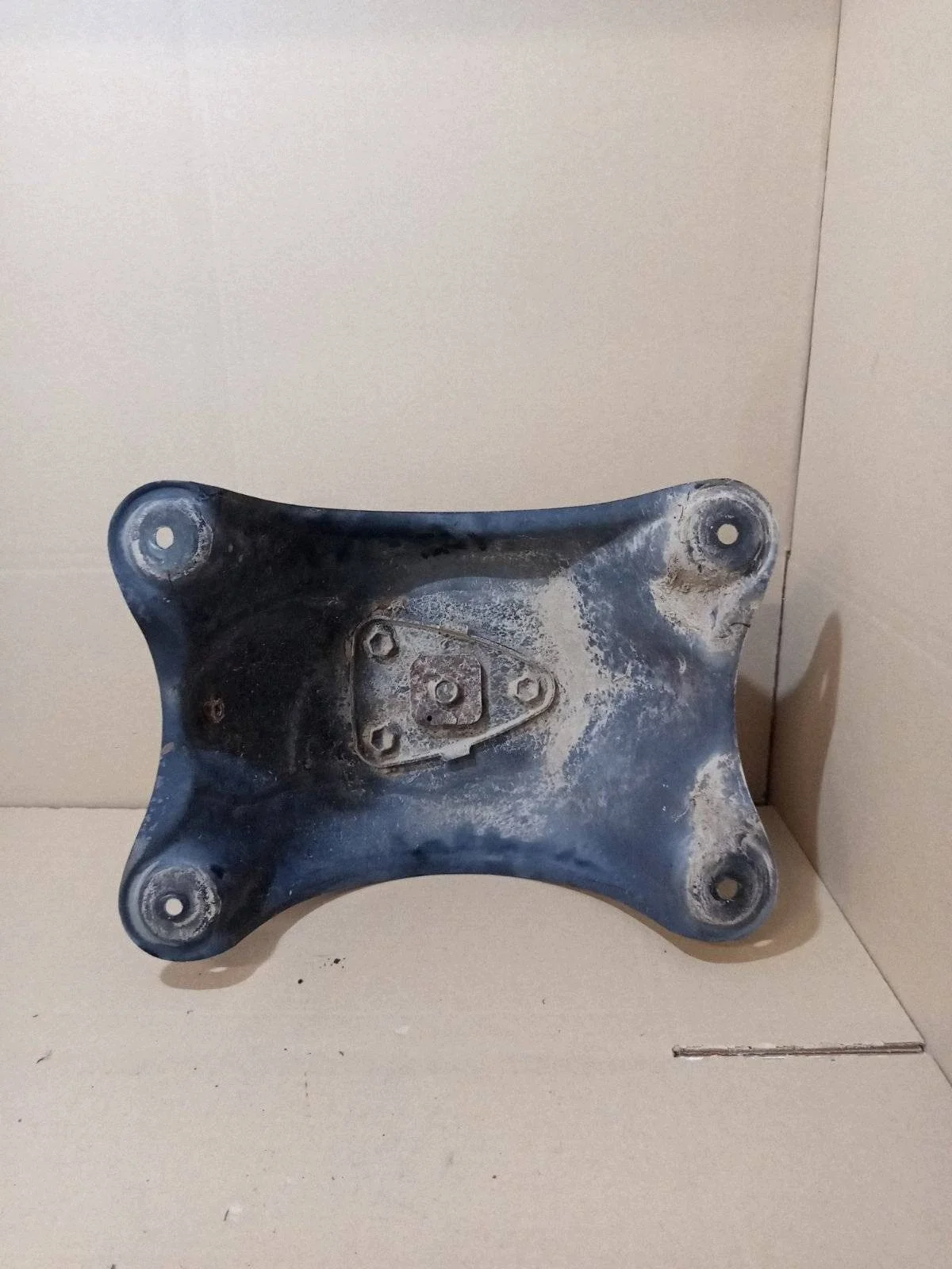 Bevestiging reservewiel Toyota RAV4 I EBU926 thumbnail 1
