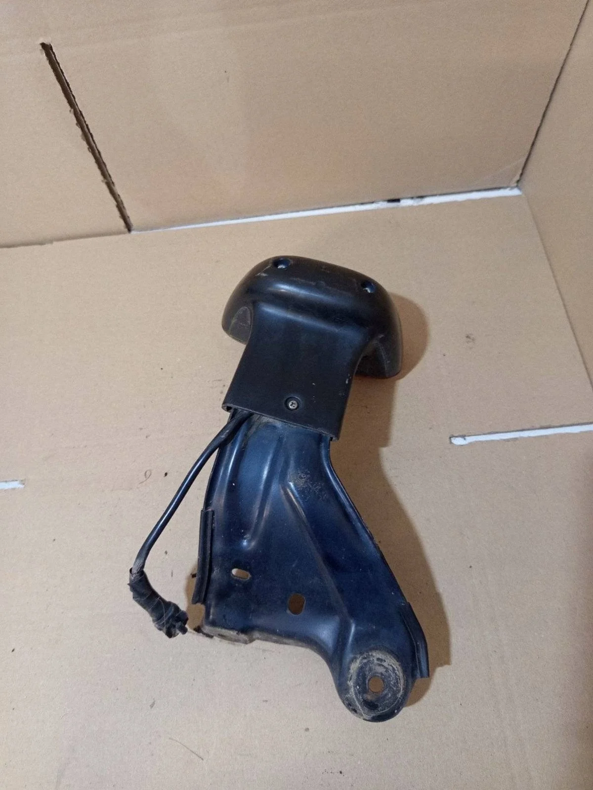 Toyota RAV4 1997 Stop Light EBU932 image 3