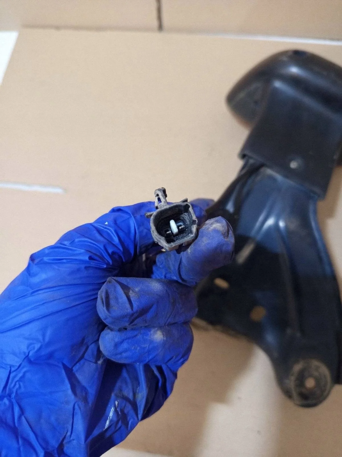 Toyota RAV4 1997 Stop Light EBU932 image 4