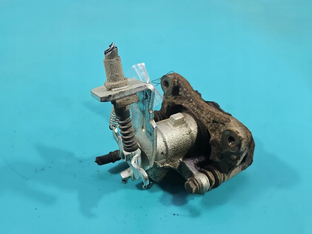 Pinza Freno Trasera Derecha Nissan Almera N16 image 6