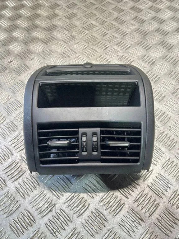 Grille d'aération arrière BMW 5 F10