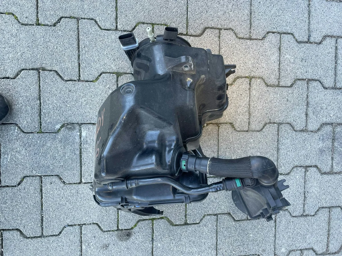 VW Caddy AdBlue Tank 2K5131877A image 3