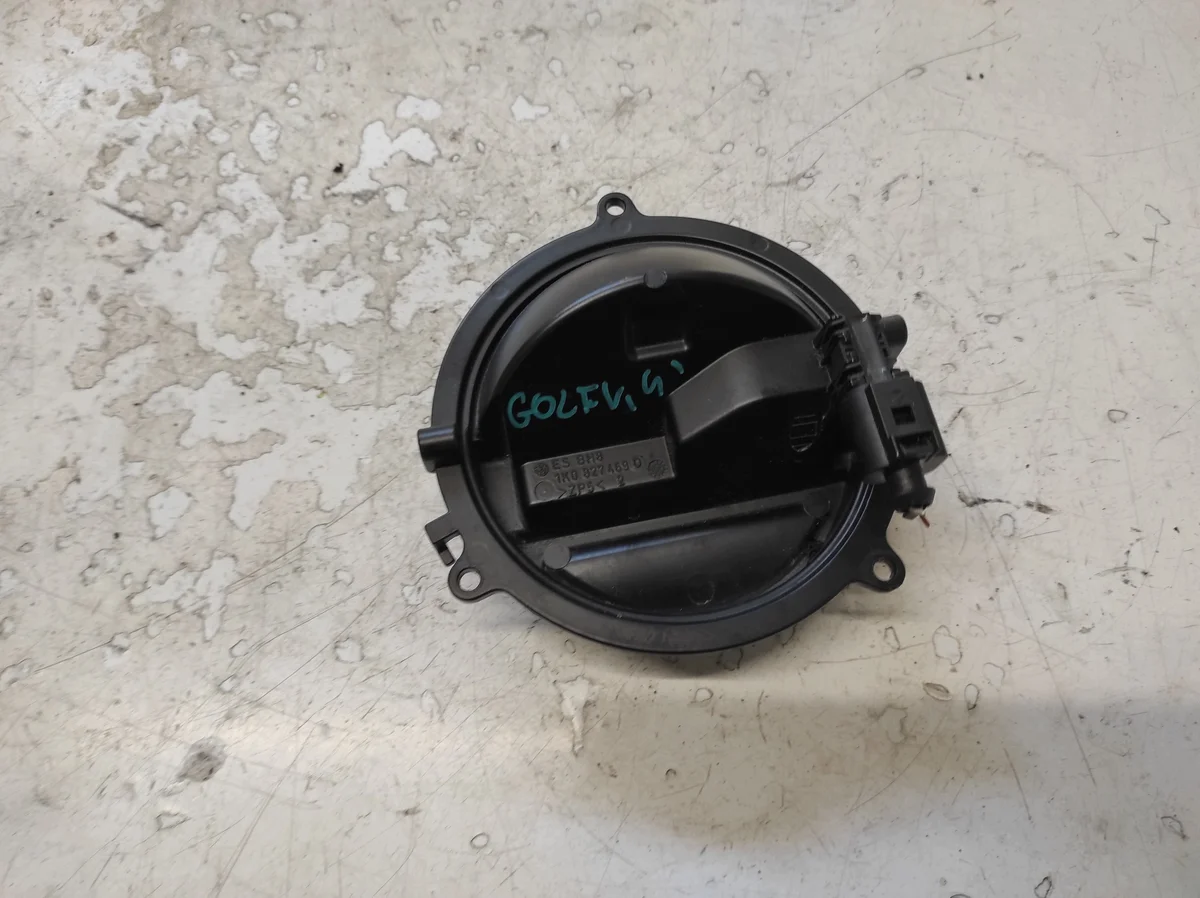 VW Golf V 5 Griff Heckklappe Emblem 1K0827469D image 3