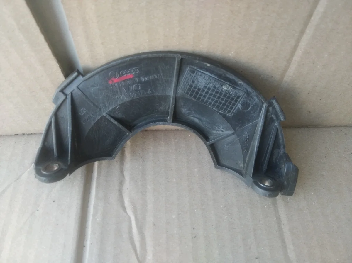 Capa Distribuição Audi 80/100 Passat 026109173A