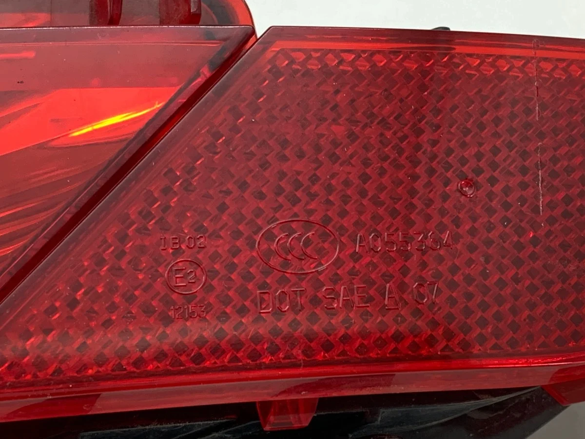 Volvo XC60 Rückleuchte links hinten image 5
