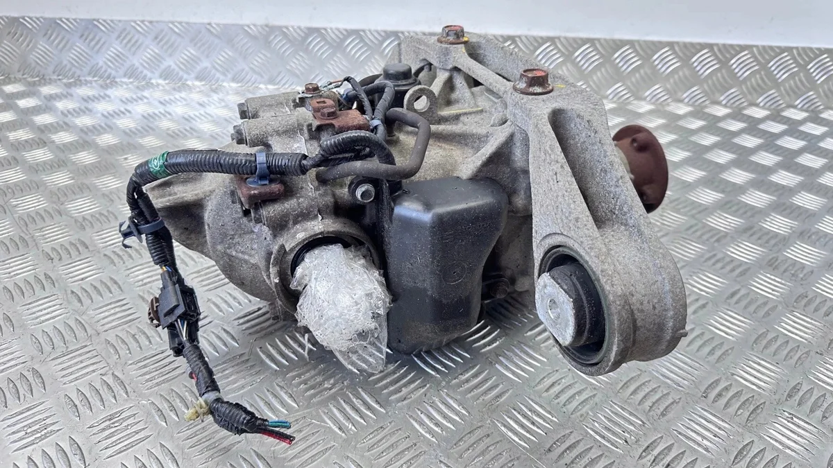 Honda CR-V V Differential 5TG:TH045265 image 9