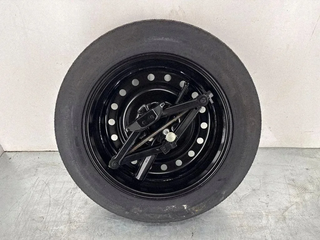 Reserverad Dodge Challenger 04782819AB image 5