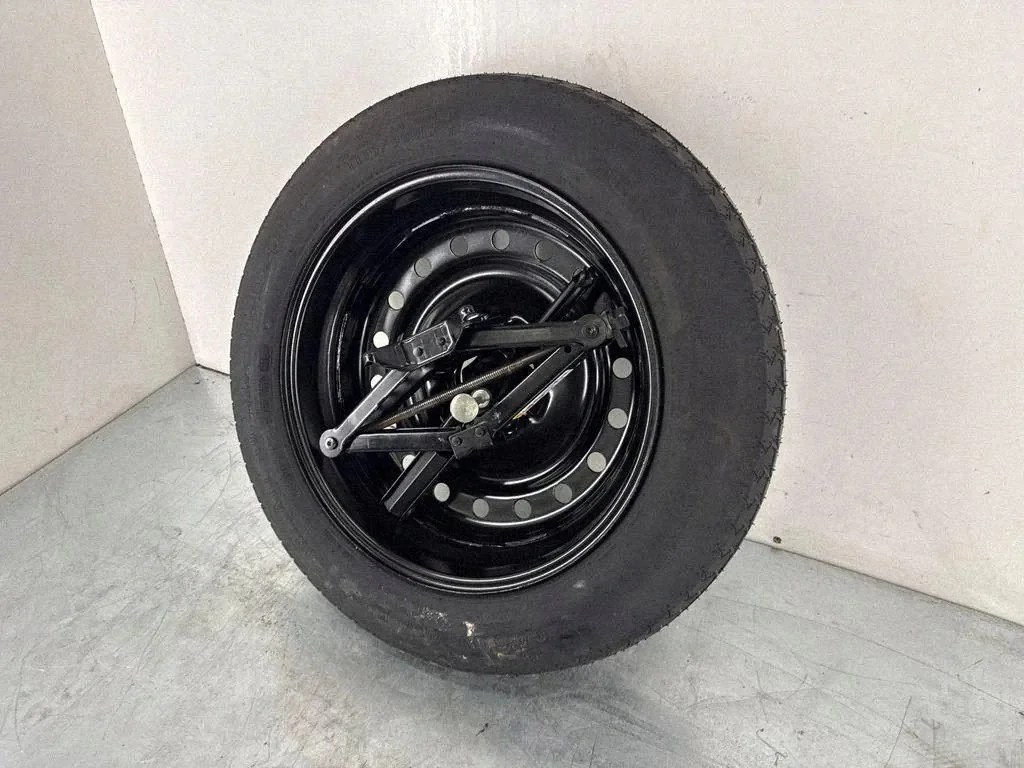 Reserverad Dodge Challenger 04782819AB image 7
