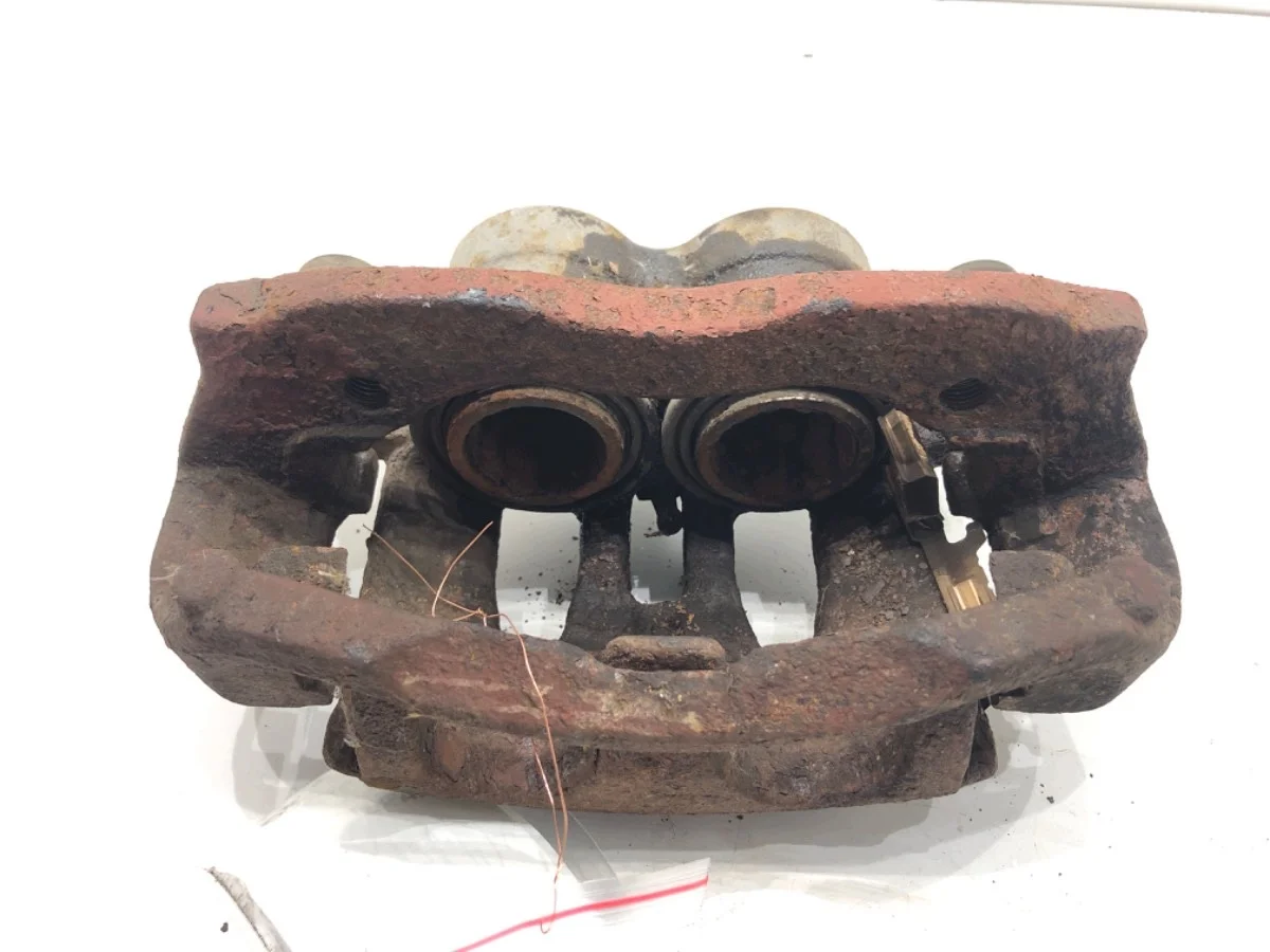 Bremssattel Links Vorne Mercedes W906 thumbnail 3