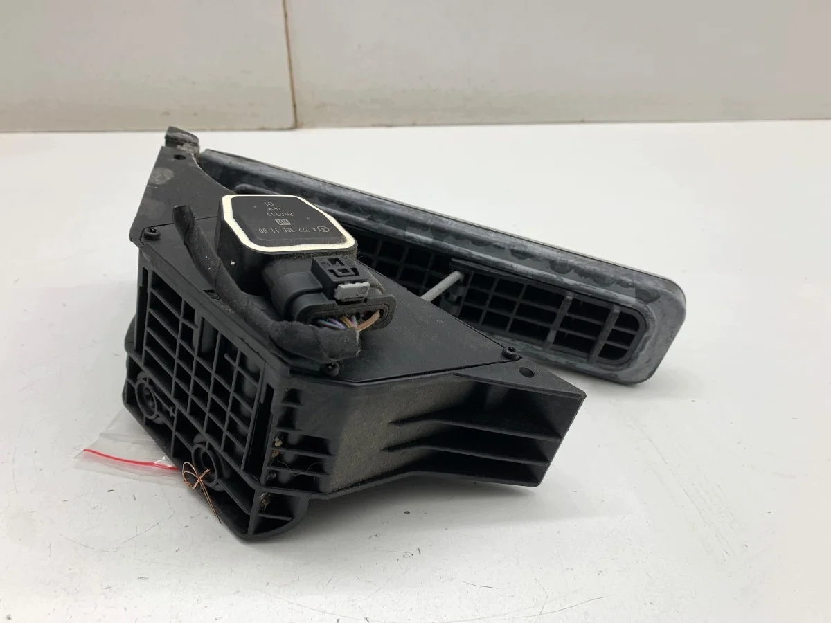 Gaspedal Mercedes W212 A2223001100 thumbnail 1