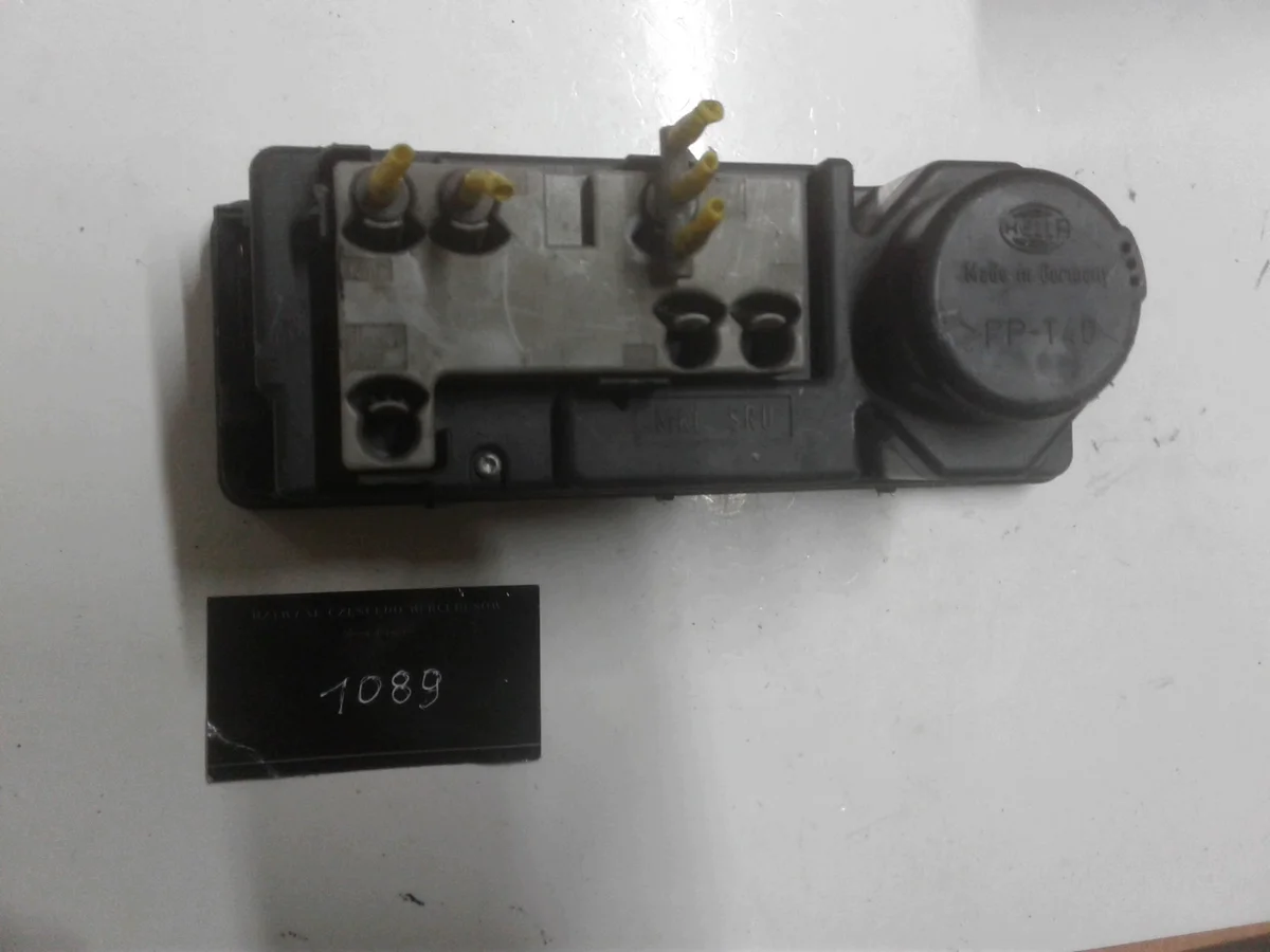 Mercedes-Benz E-Class W210 Central Locking Pump 2108002248