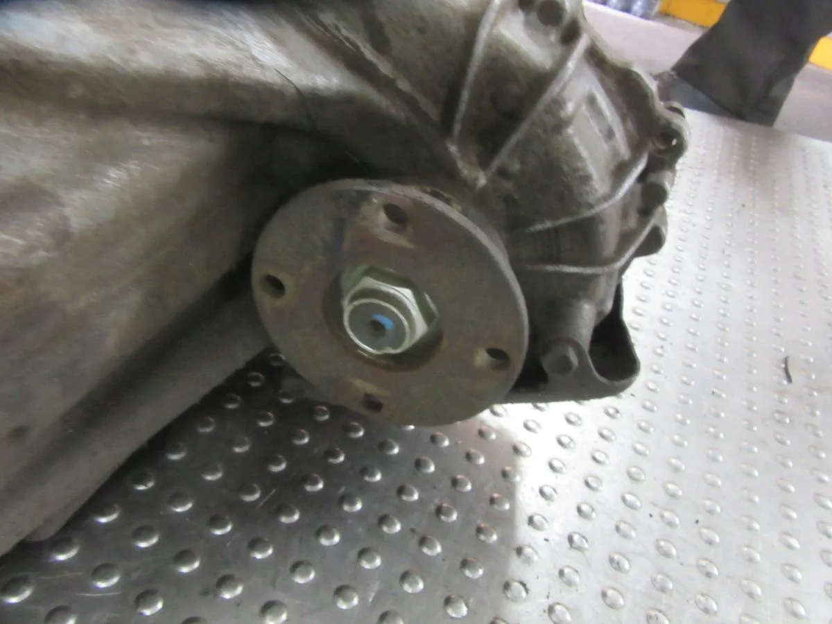 Toyota Sequoia Verteilergetriebe thumbnail 3