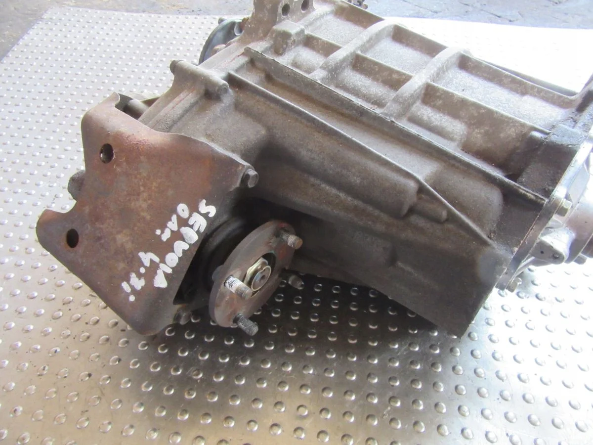 Toyota Sequoia Verteilergetriebe thumbnail 7