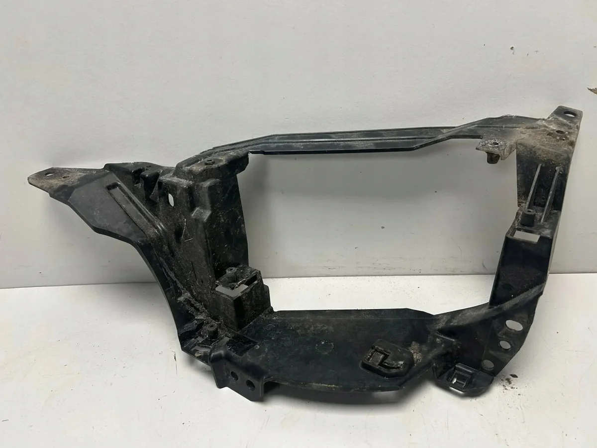 Avgashängare Vänster BMW X5 G05 8074187