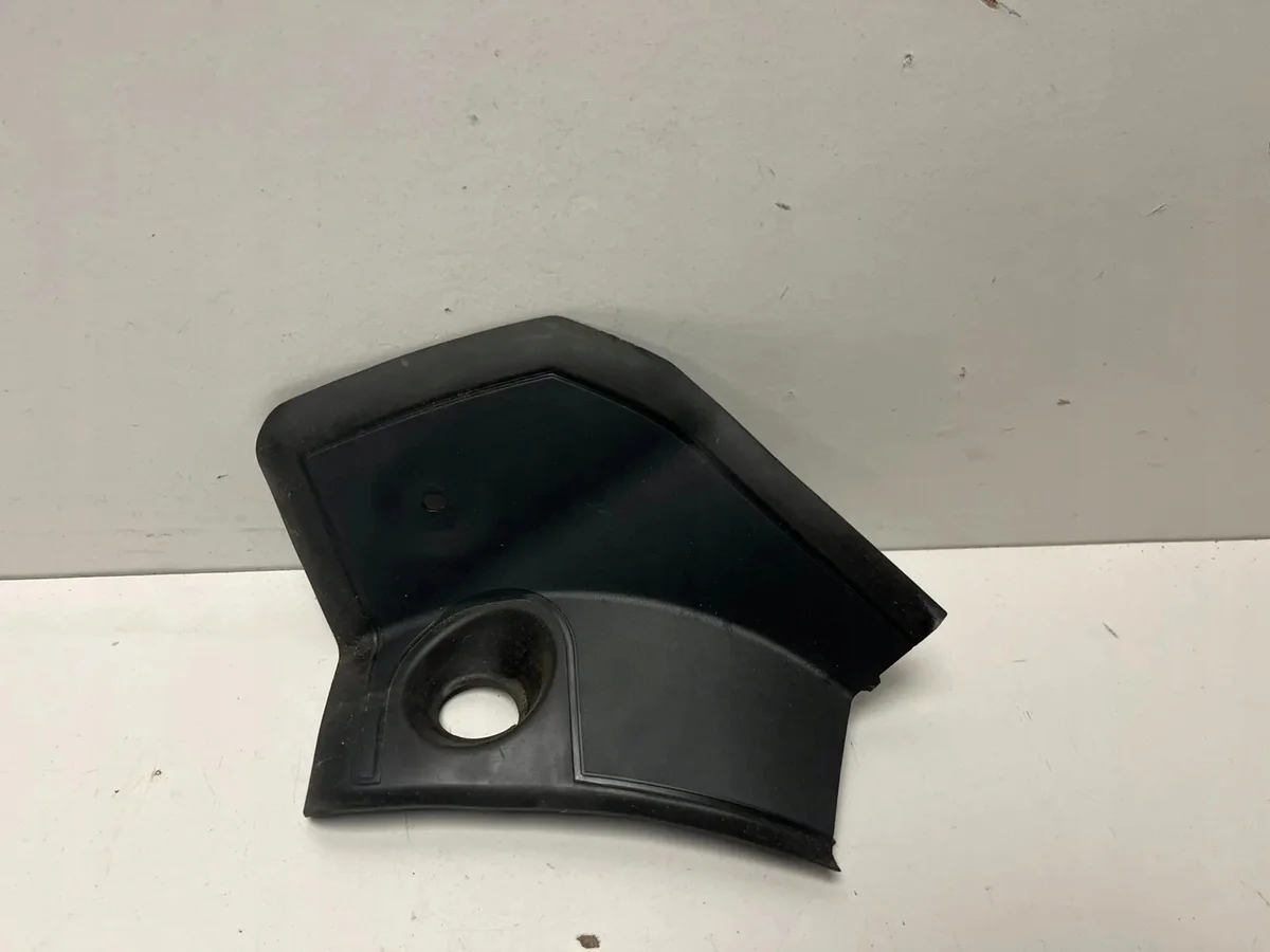 Ramka Lampy Traseira BMW 1 F70 Direita OEM 5A3BAB8